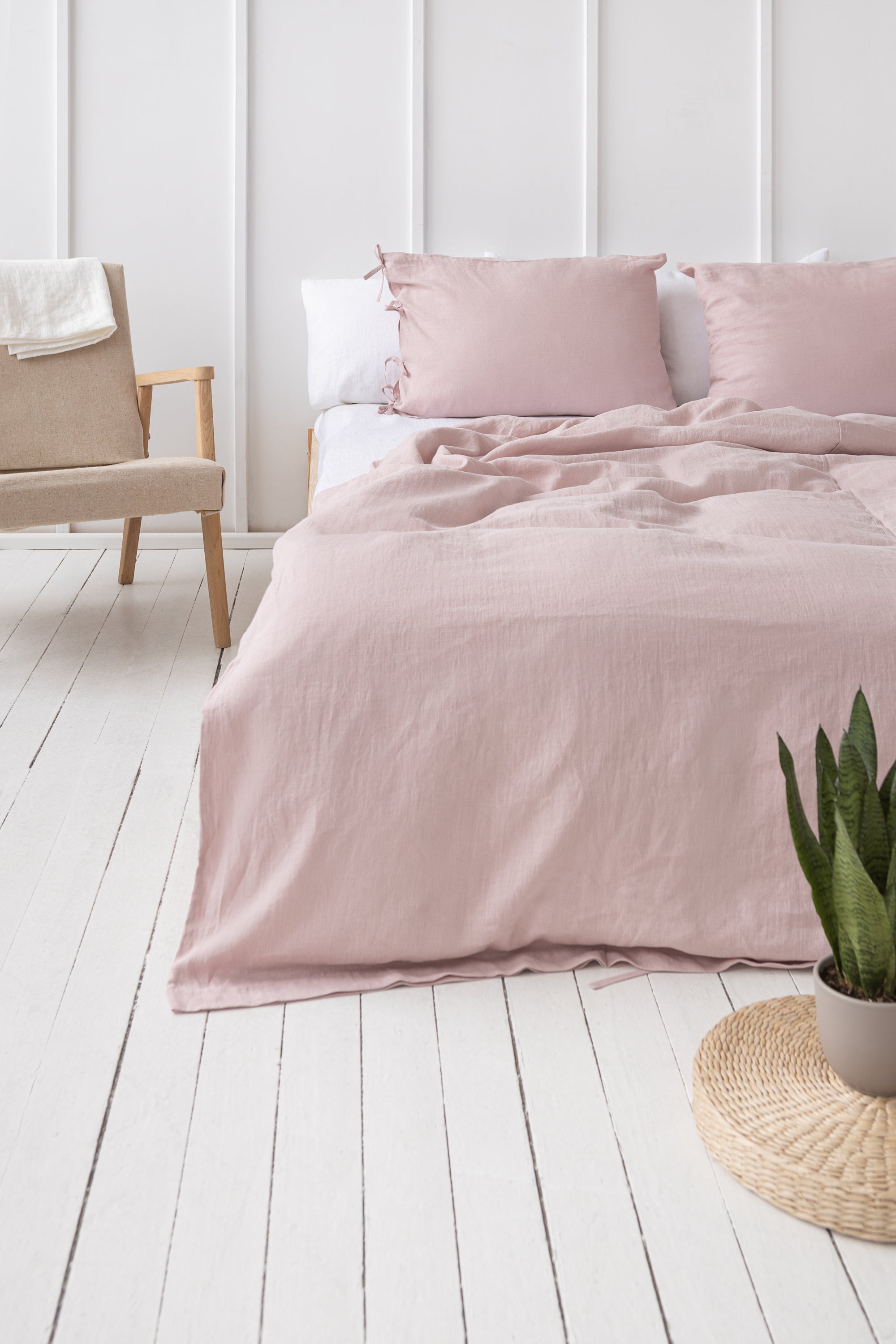 Lněné povlečení Pale Pink s mašličkami – jemná elegance pro klidnou ložnici