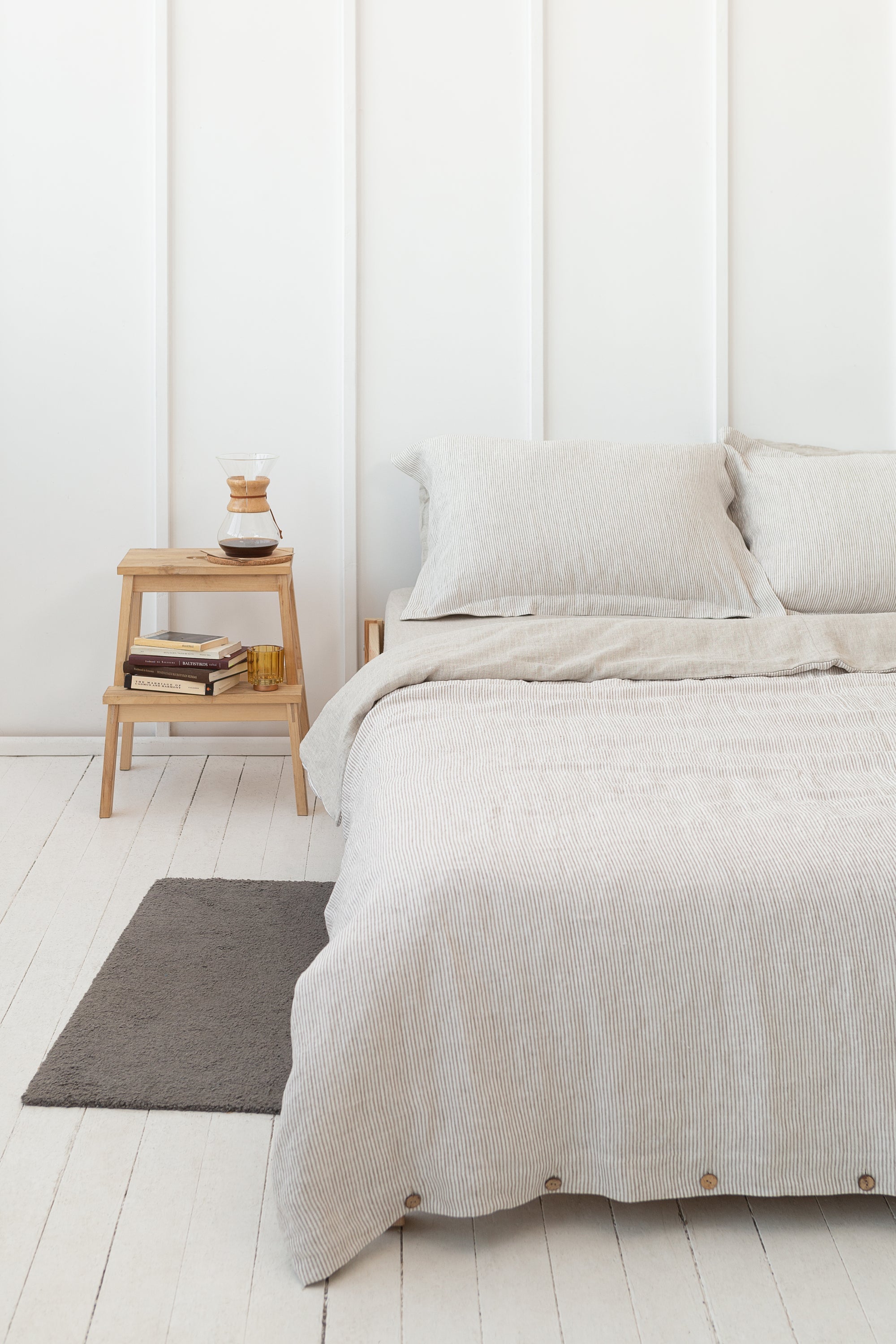 Lněný Oxford povlak na polštář Striped Beige – nadčasová elegance v přírodních tónech