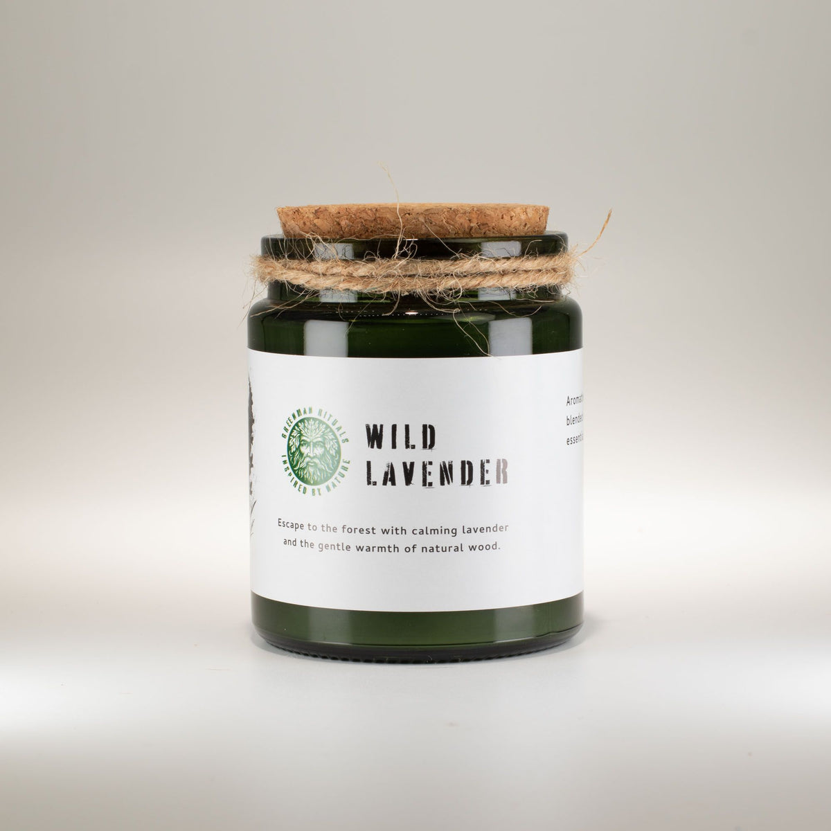 Levandulová sójová svíčka s praskajícím dřevěným knotem – Greenman Wild Lavender
