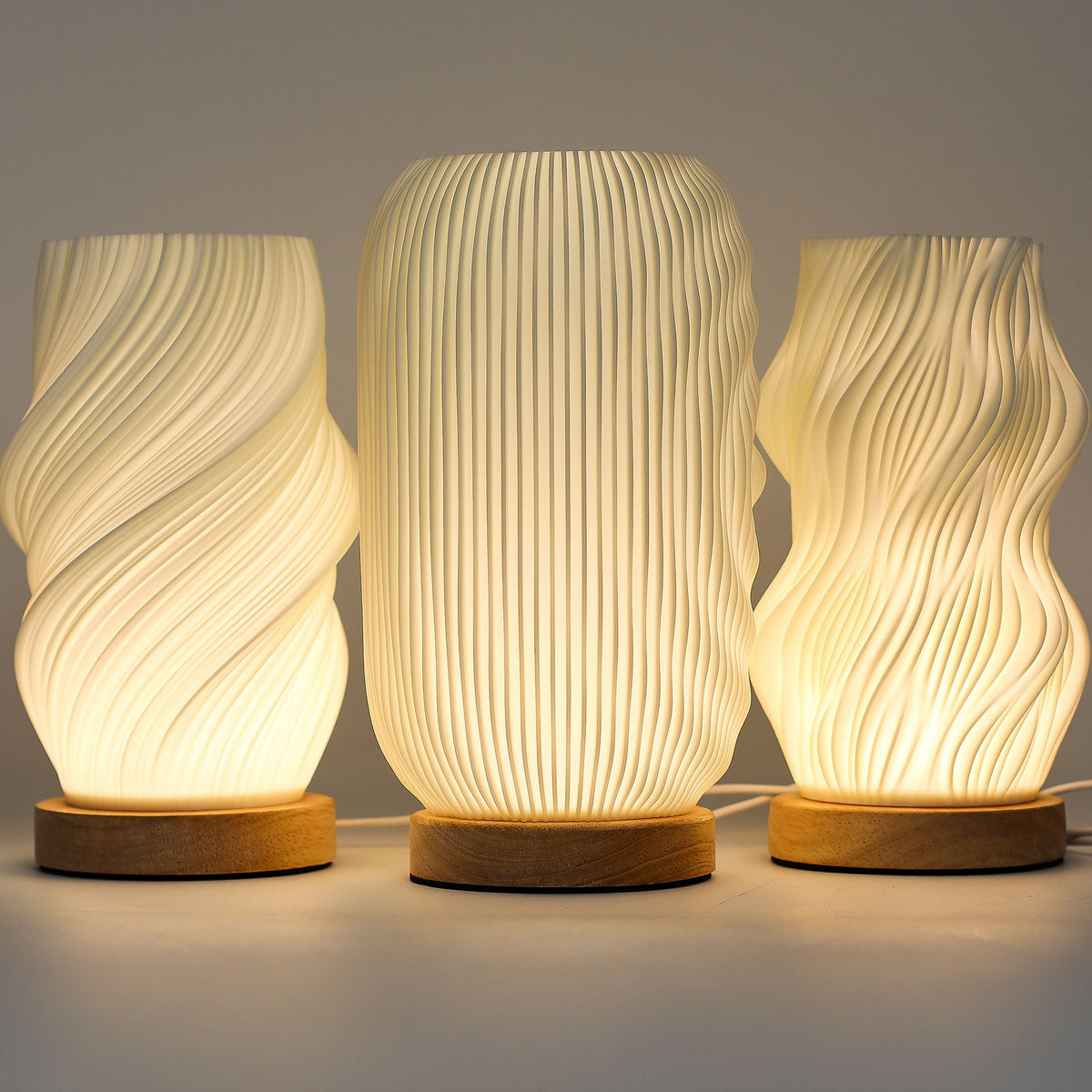 New Wave Cloud Twisted – Designová lampa s USB napájením a 3 úrovněmi jasu