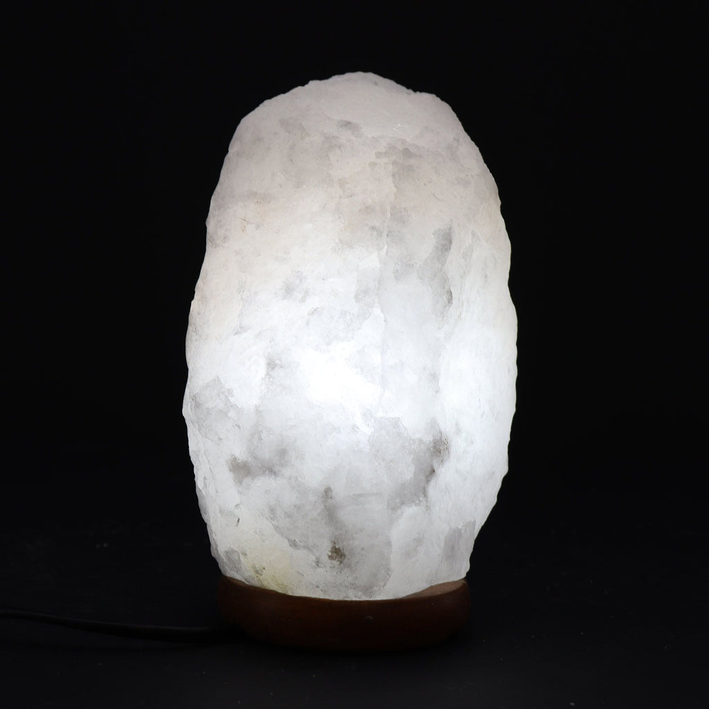 Himalájská solná lampa z přírodního krystalu – 3 až 5 kg | S podstavcem a žárovkou