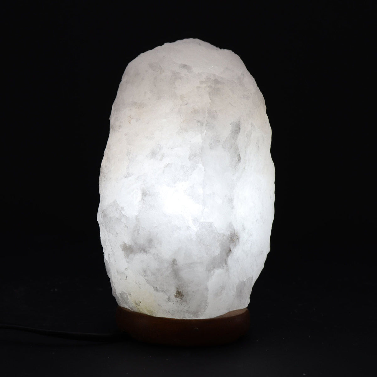 Himalájská solná lampa z přírodního krystalu – 3 až 5 kg | S podstavcem a žárovkou