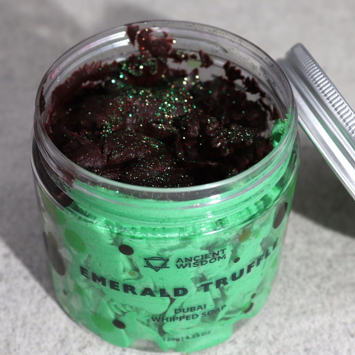 Šlehané mýdlo Dubai Emerald Truffle 120 g