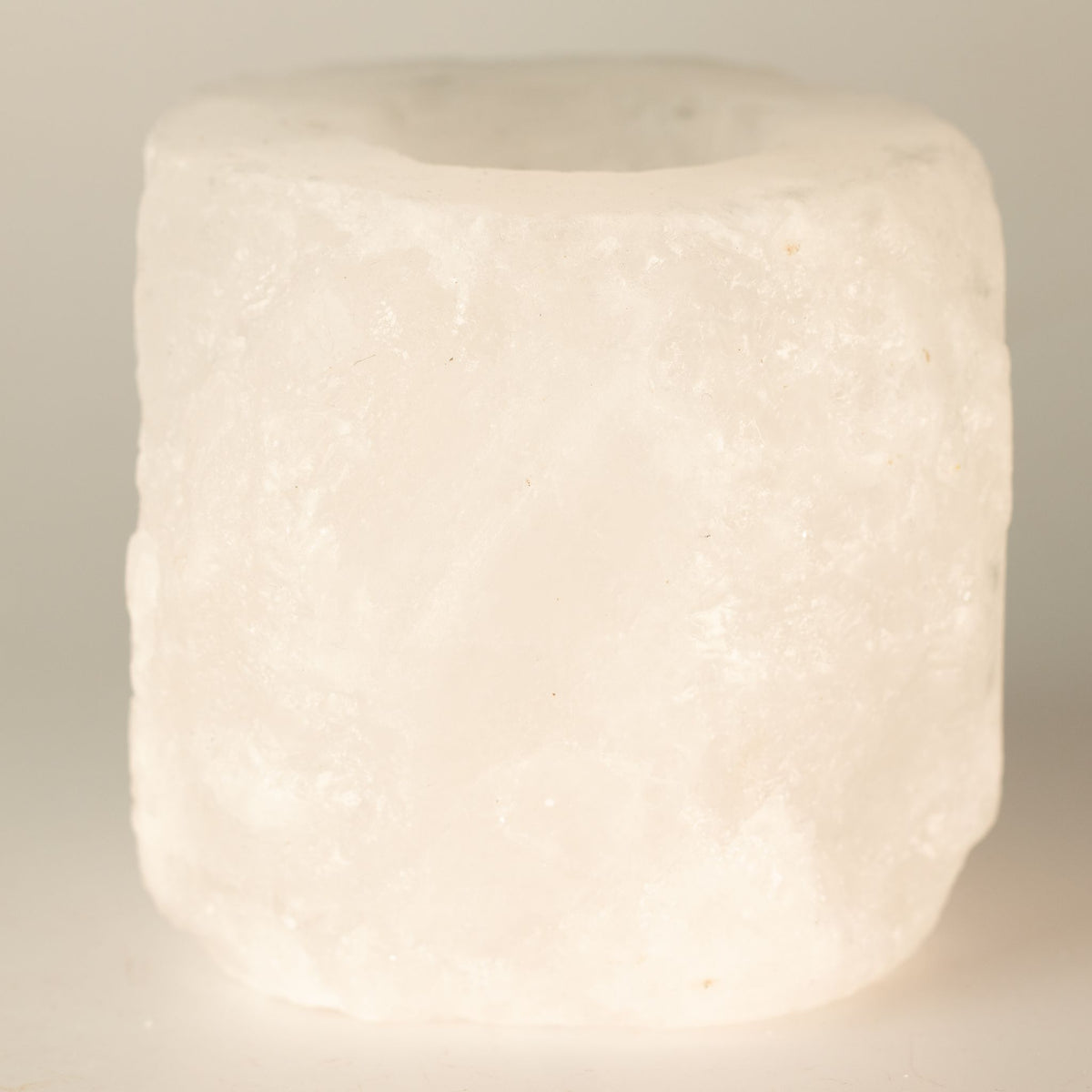 Svícen z himálajské soli – přírodní solný krystal | 600–800 g