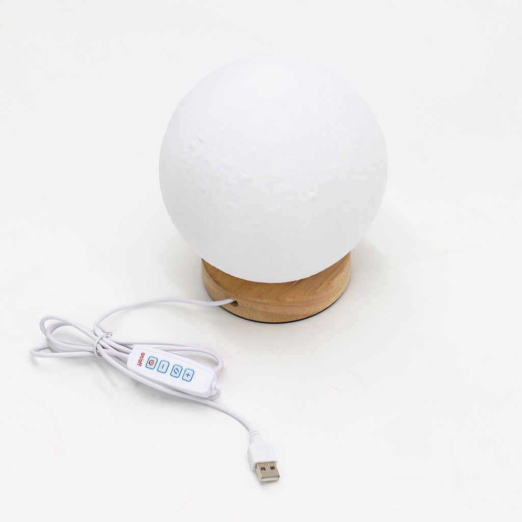 New Wave Moon – Designová lampa Měsíc s USB napájením a 3 úrovněmi jasu