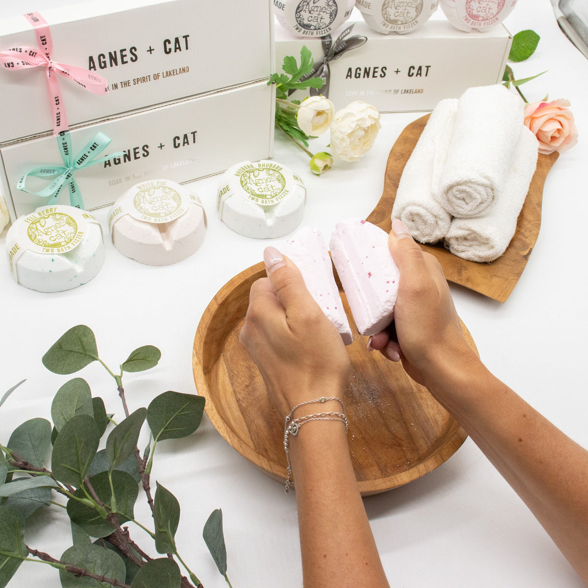 Agnes + Cat – Berry & Fig dárková sada koupelových bomb 3 ks