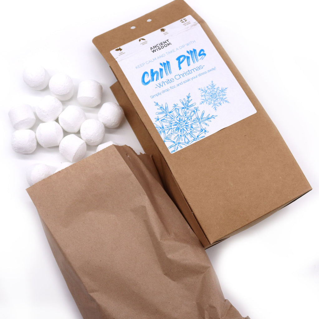 Chill Pills White Christmas mini šumivé koule do koupele 350 g