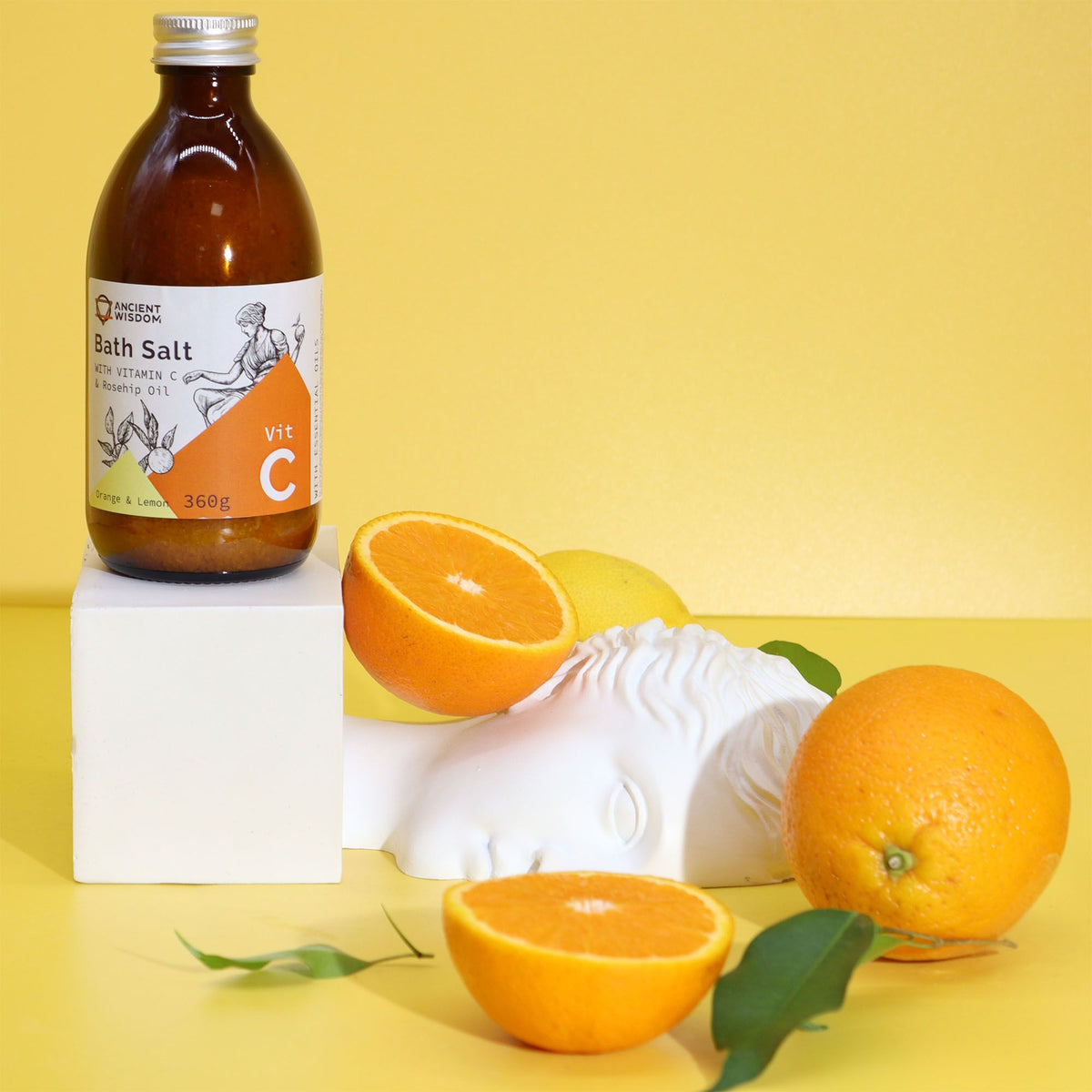 Koupelová sůl s vitamínem C a esenciálními oleji – Feel Like an Ancient Goddess | 360 g