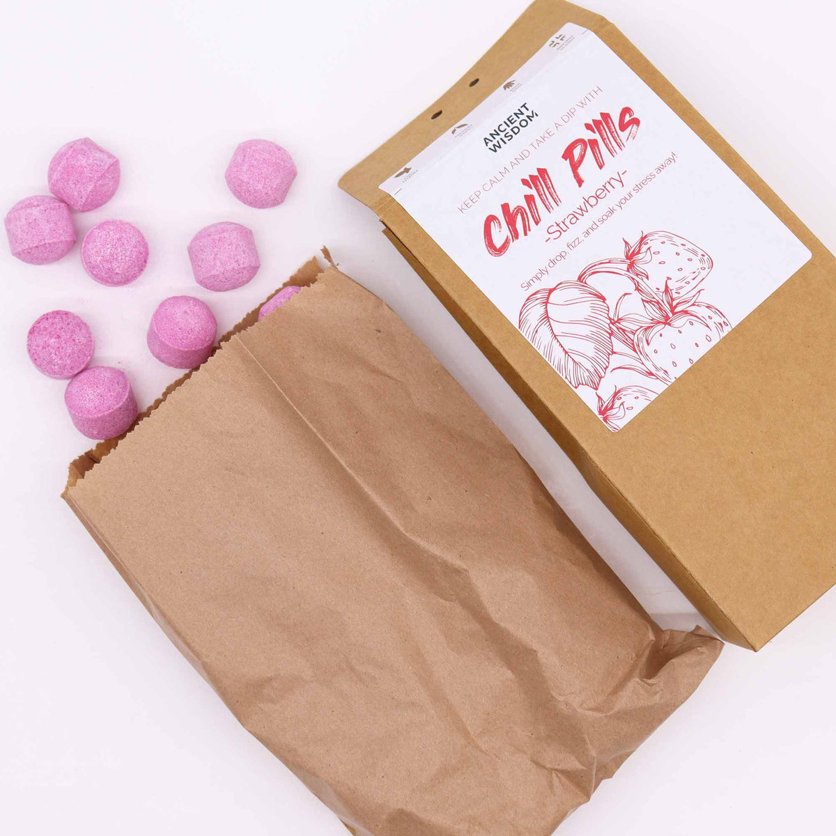 Šumivé kuličky do koupele Chill Pills – Jahoda, 350 g