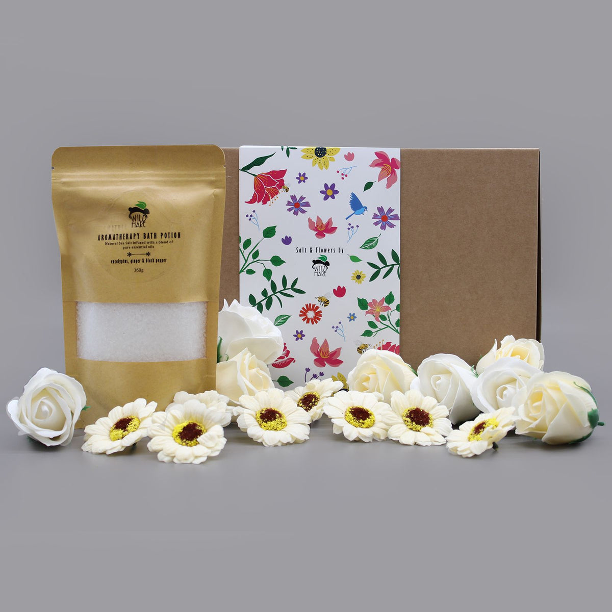 Wild Hare dárková koupelová sada Salt & Flowers – eukalyptus, zázvor & černý pepř