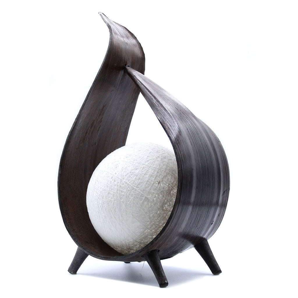 Přírodní designová lampa z kokosového listu