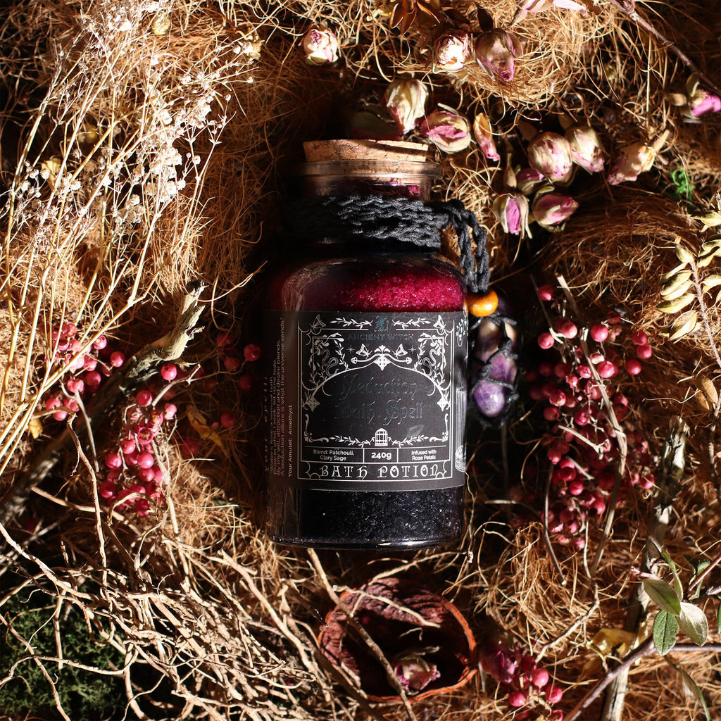 Ancient Witch – Magická koupelová sůl Svádění s ametystovým amuletem | Seduction