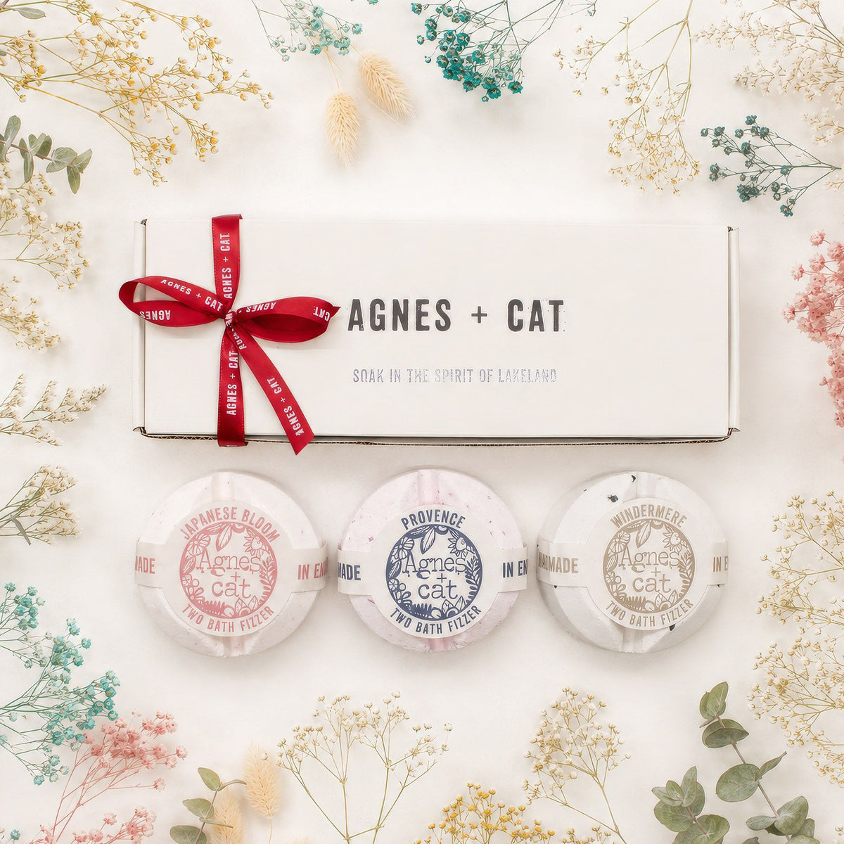 Agnes + Cat Lakeland Favourites – dárková sada koupelových bomb 3 ks