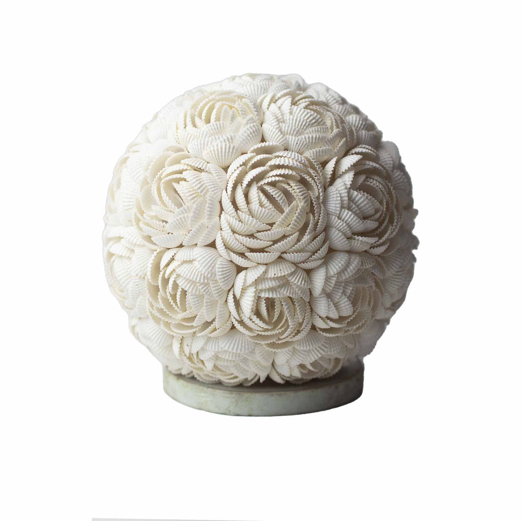 Boho Sea Shell – Ručně vyráběná lampa z mořských mušlí Rose Globe 15 cm