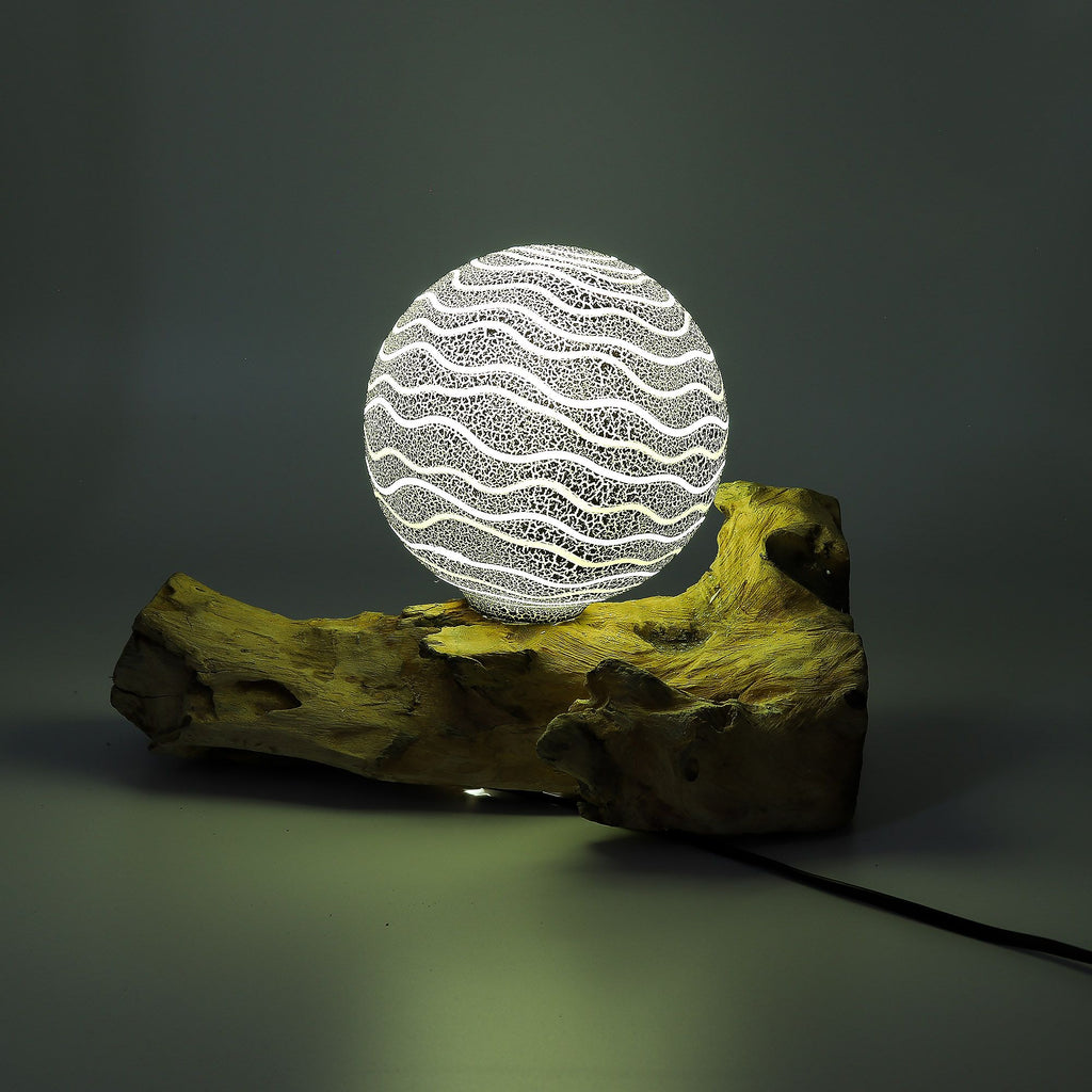 Designová lampa z naplaveného dřeva s šedým stínidlem Luna