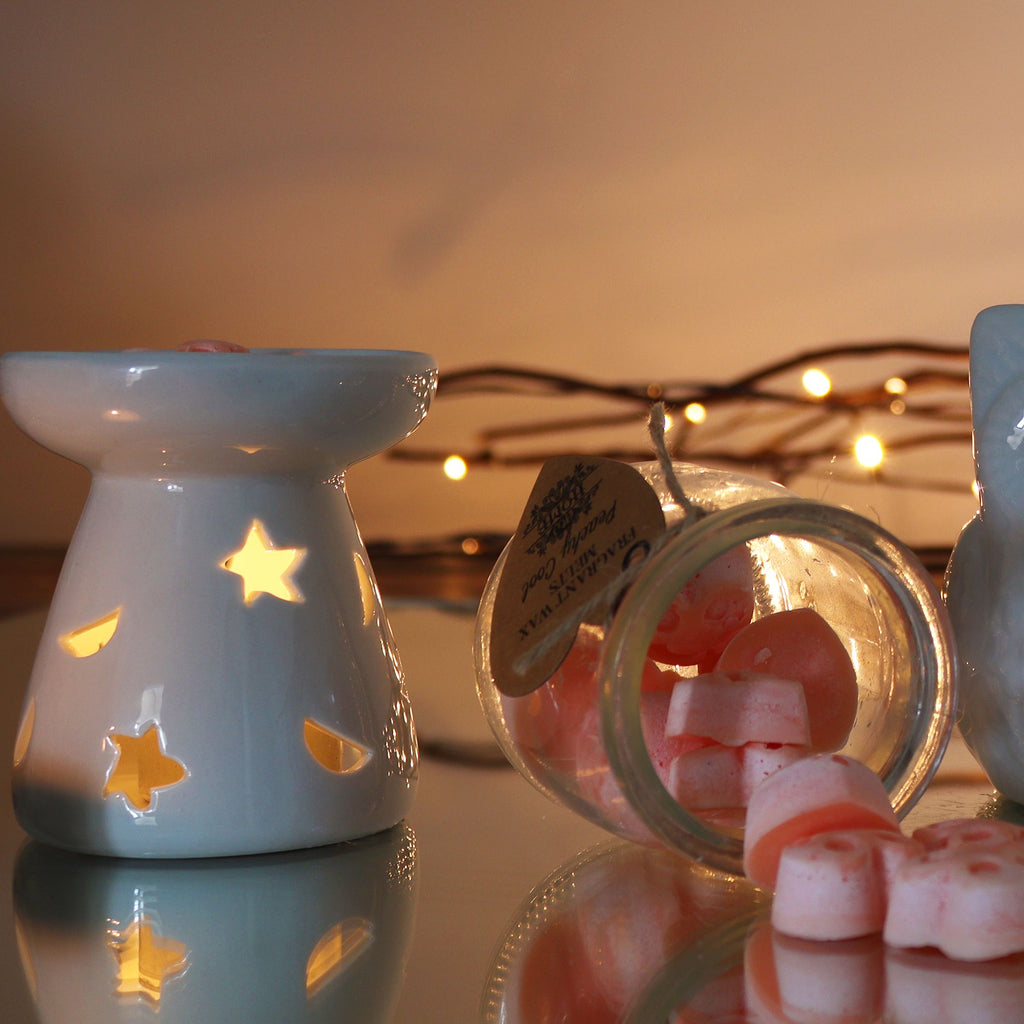 Keramická aromalampa Moon & Star – Bílá s motivem měsíce a hvězd