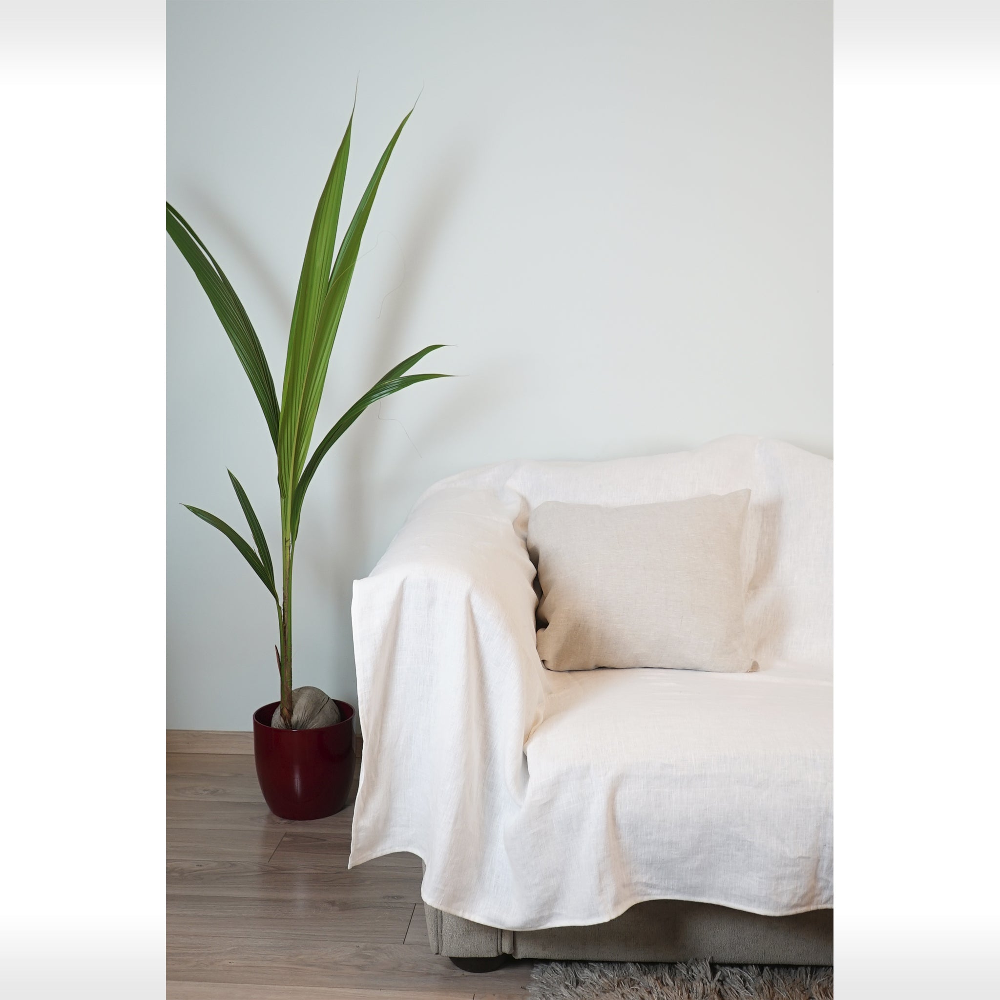 Bílý lněný přehoz na sedačku – elegantní evropský len pro stylový domov