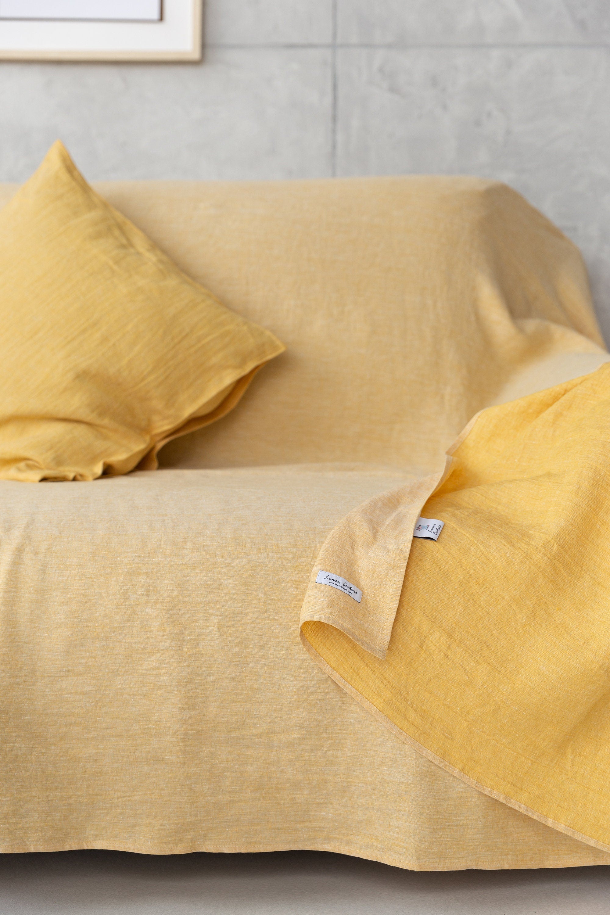 Lněný přehoz na sedačku Canary Yellow – svěží elegance a přírodní komfort