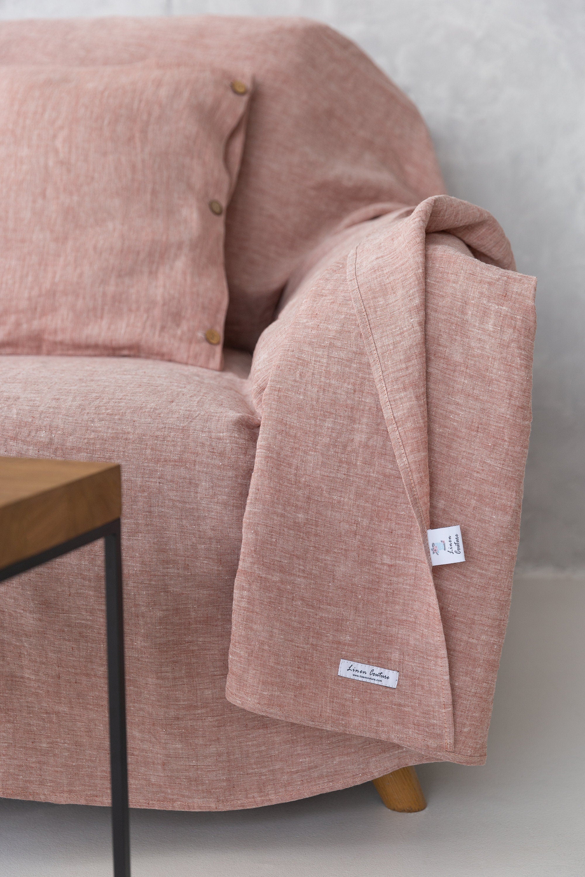 Lněný přehoz na sedačku Melange Burgundy – elegantní ochrana a luxusní pohodlí